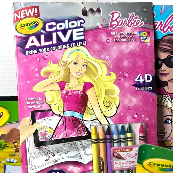 CRAYOLA x BARBIE GIFT SET - Picture 10 of 16